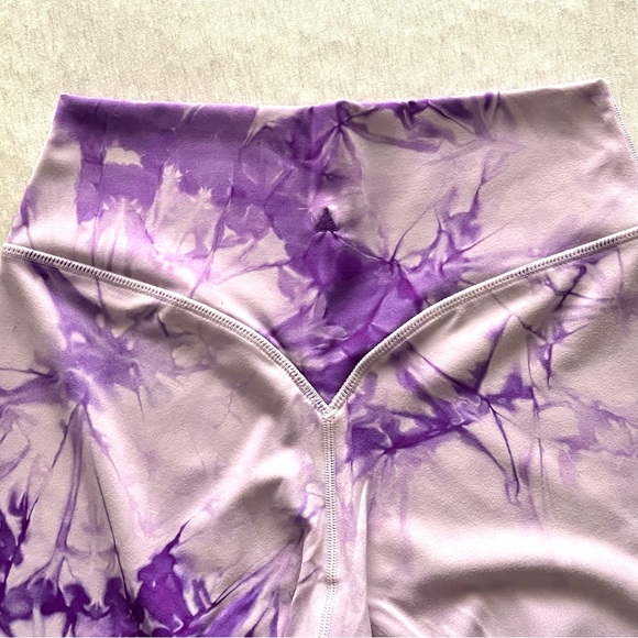 🌸 SOLD 🌸 VITALITY - The Cloud Pant Marbled Leggings - Picture 9 of 9